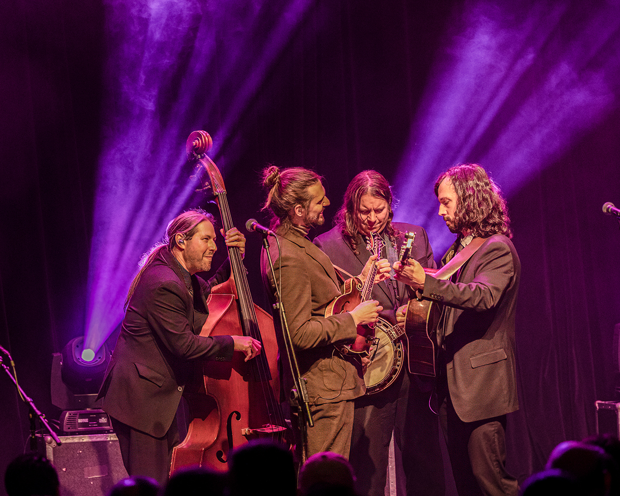 photograph of Henhouse Prowlers in concert